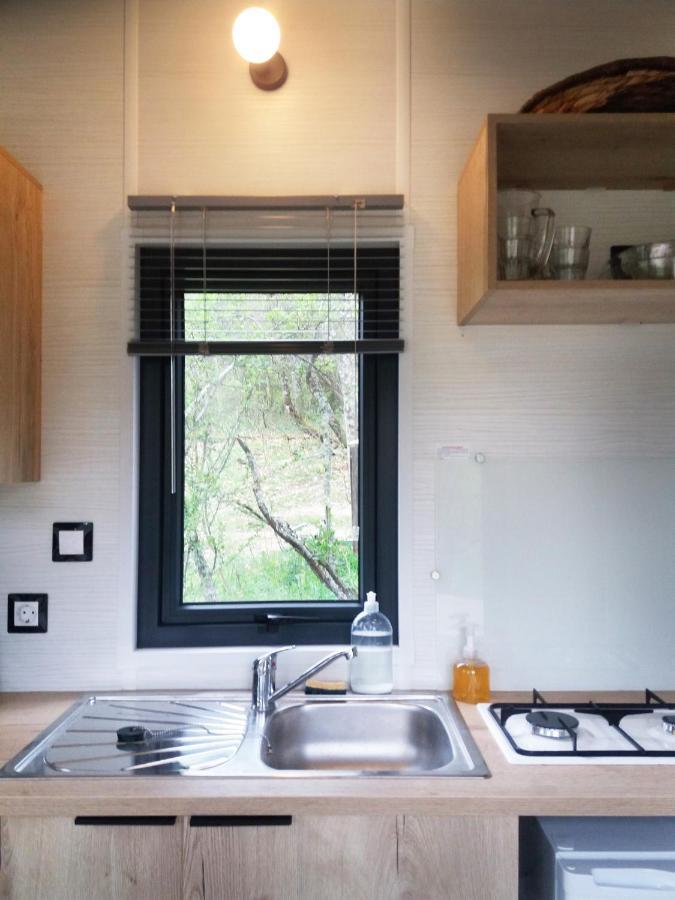Tiny House Autonome En Pleine Nature Albieres Bagian luar foto